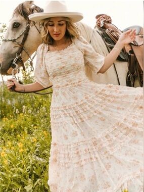 Ivy City Co Cream Aniston